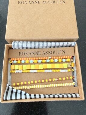Roxanne Assoulin color therapy Bracelet Set Yellow
